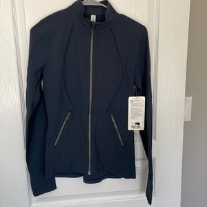 Brand New With Tags Lululemon Sleek Essentials Jacket Size6 grey/blue color